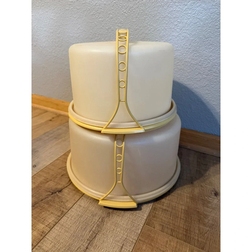 Vintage Tupperware Stackable Travel Containers Yellow Cream 684-8 1256 Set of 2